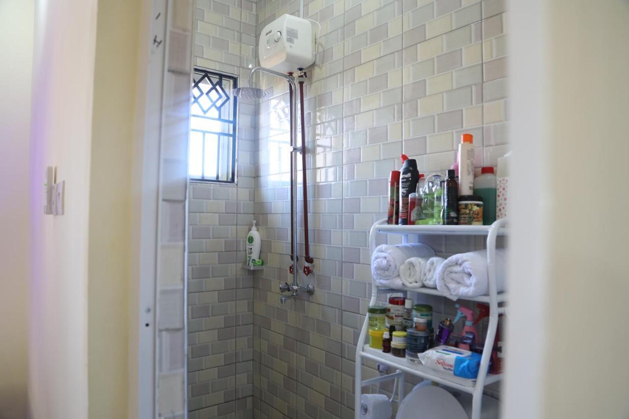 Pearl Lulu Modern Bnb Homestay Дар ес Саалам Екстериор снимка
