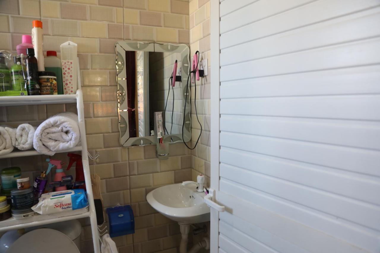 Pearl Lulu Modern Bnb Homestay Дар ес Саалам Екстериор снимка