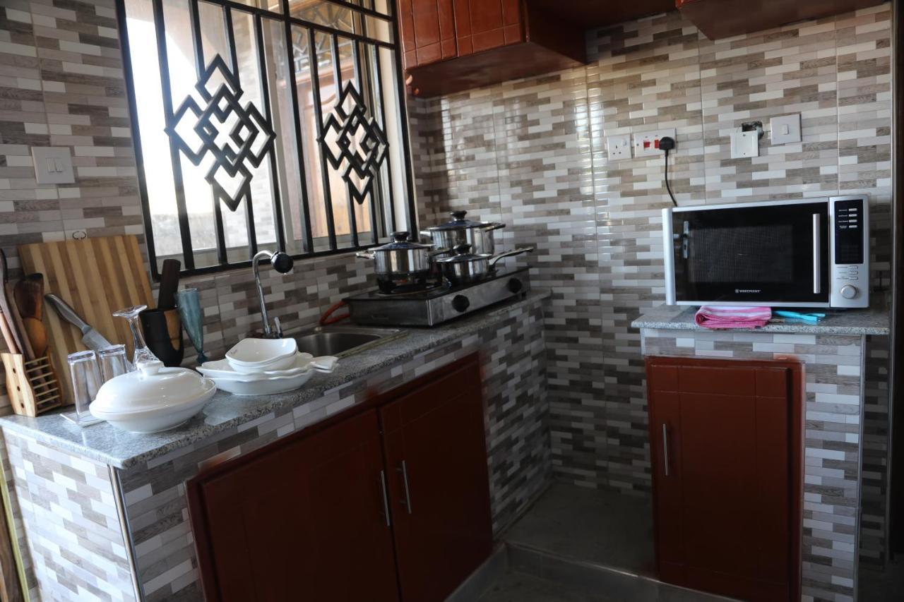 Pearl Lulu Modern Bnb Homestay Дар ес Саалам Екстериор снимка