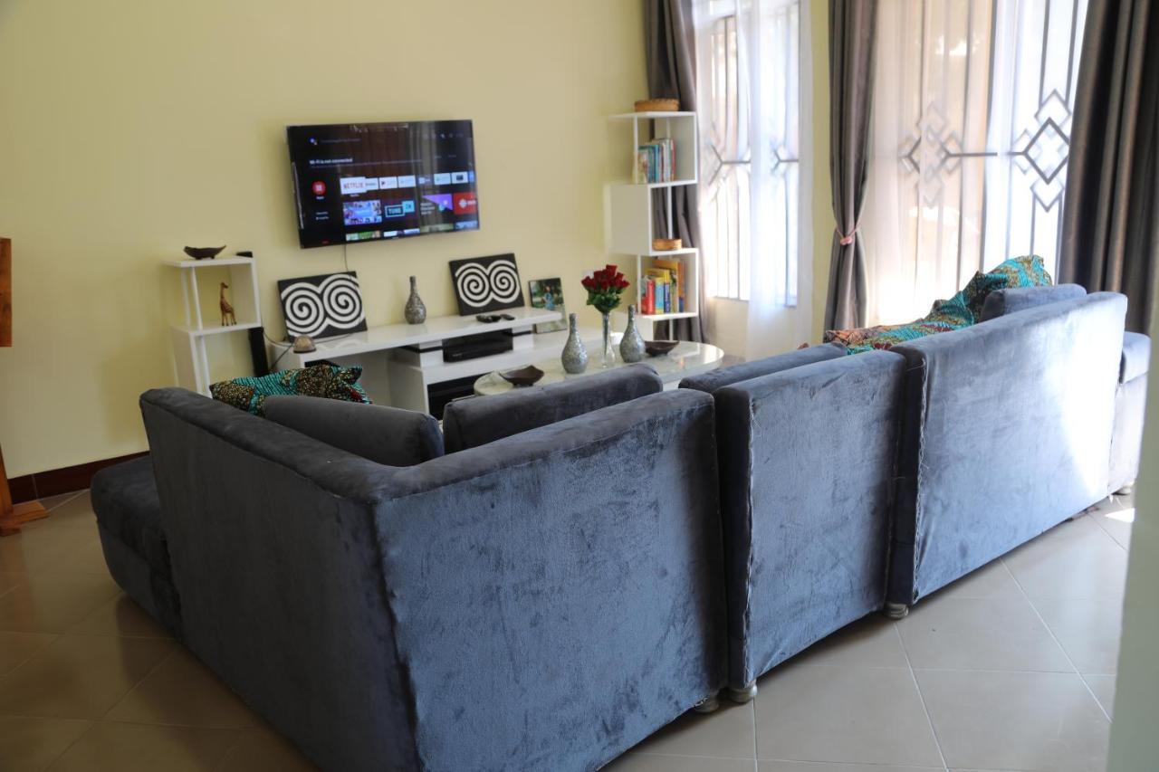 Pearl Lulu Modern Bnb Homestay Дар ес Саалам Екстериор снимка
