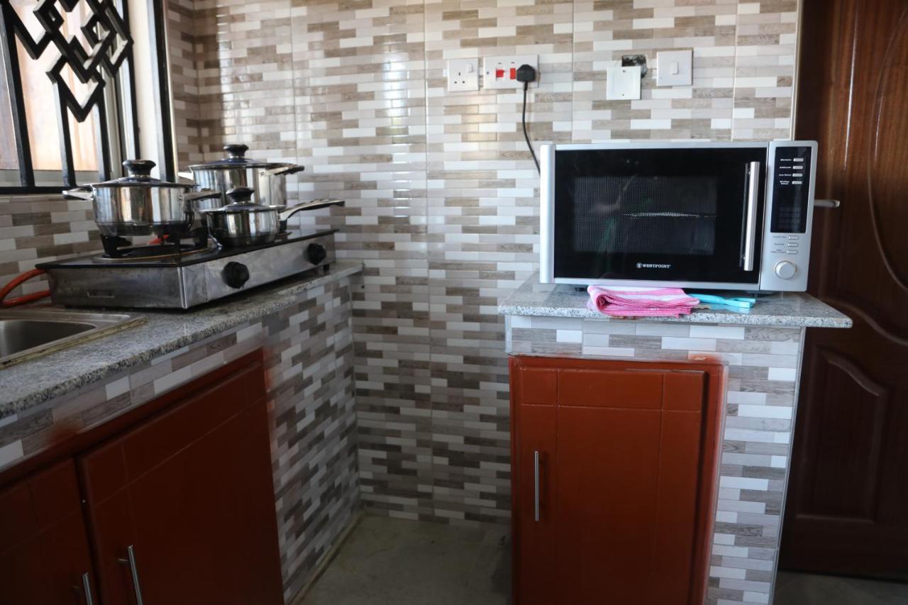 Pearl Lulu Modern Bnb Homestay Дар ес Саалам Екстериор снимка