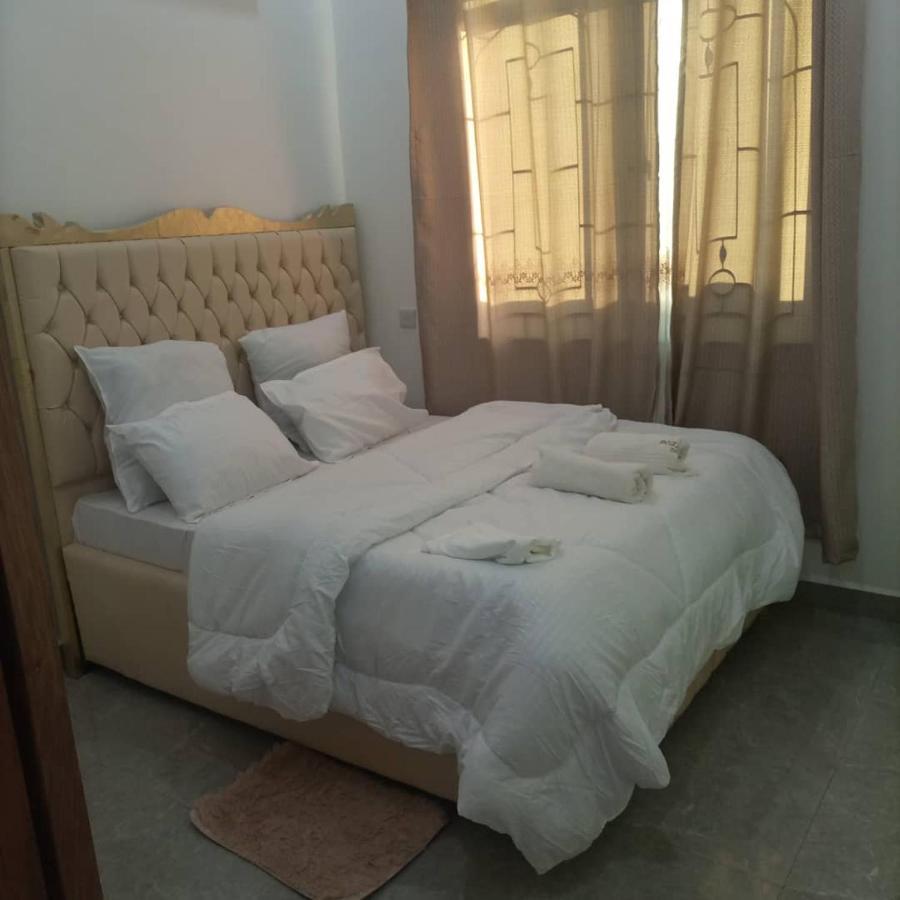 Pearl Lulu Modern Bnb Homestay Дар ес Саалам Екстериор снимка